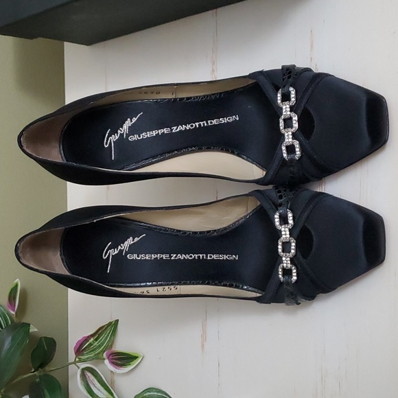 Giuseppi Zanotti | Black Satin Pumps with Leather and Crystal Detail, Sz… - Picture 3 of 11